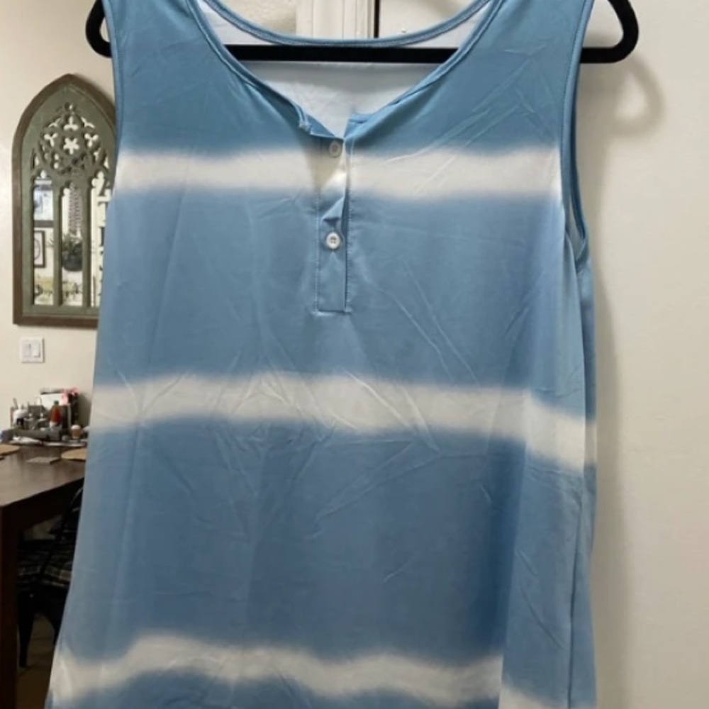 Sleeveless Blouse